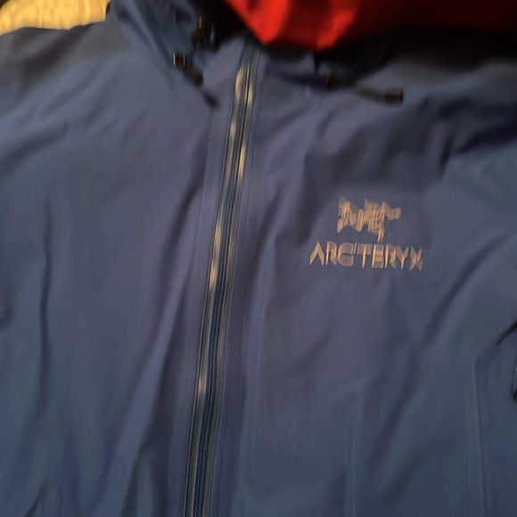 Arcteryx theta SVX Jacket crimson red orange size XL - Picture 13 of 14